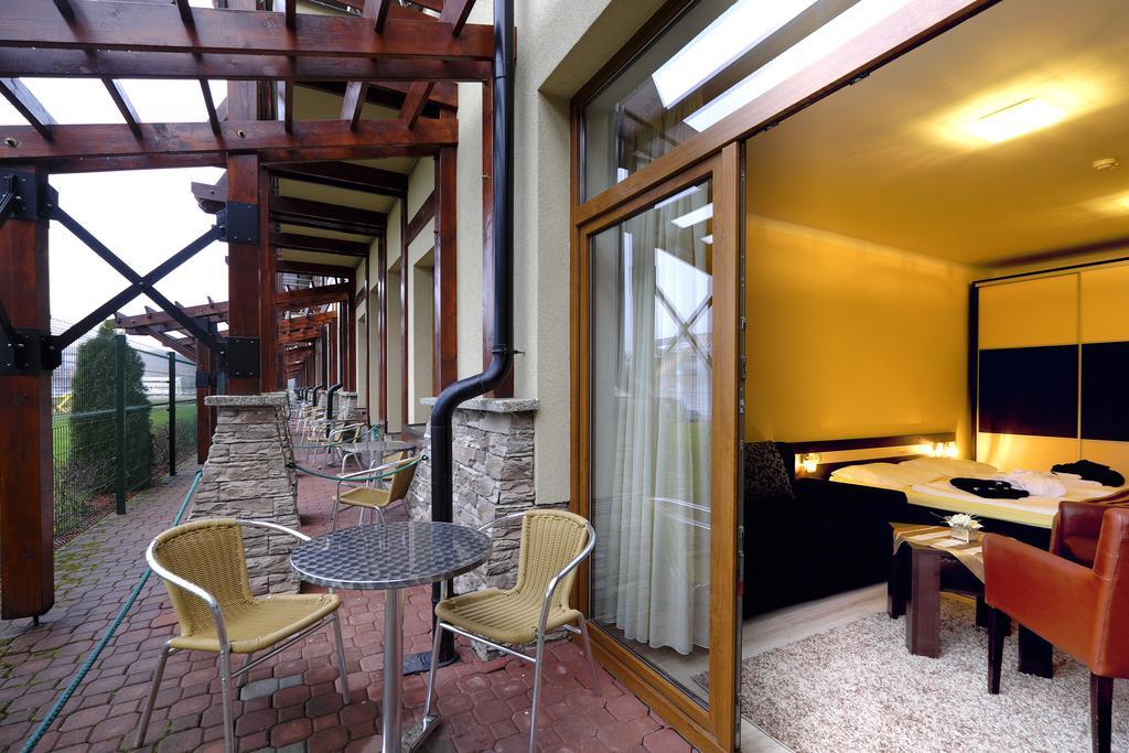 Luxury Apartment Kristof Bešeňová Εξωτερικό φωτογραφία